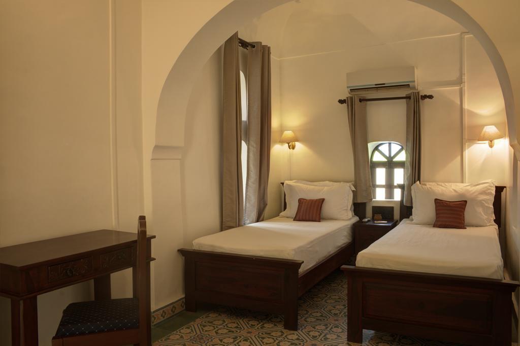 Amritara Surajgarh Fort Quarto foto