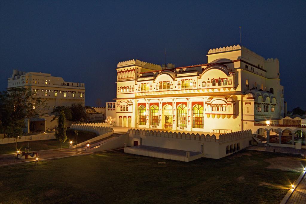 Amritara Surajgarh Fort Exterior foto